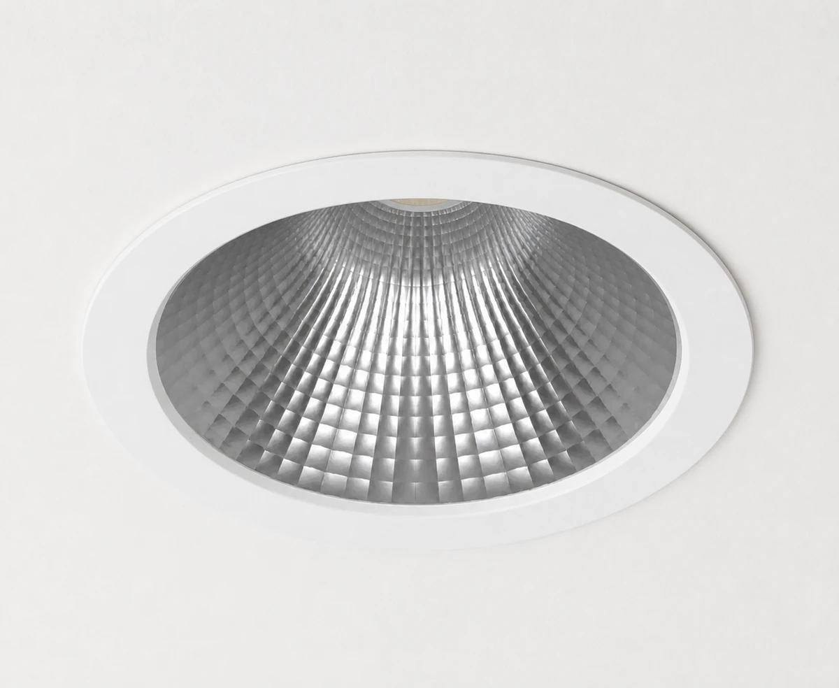 Vero shown in a commercial lighting application